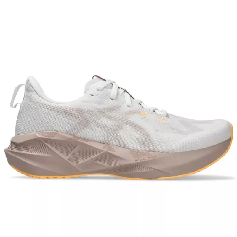 Asics NOVABLAST 5